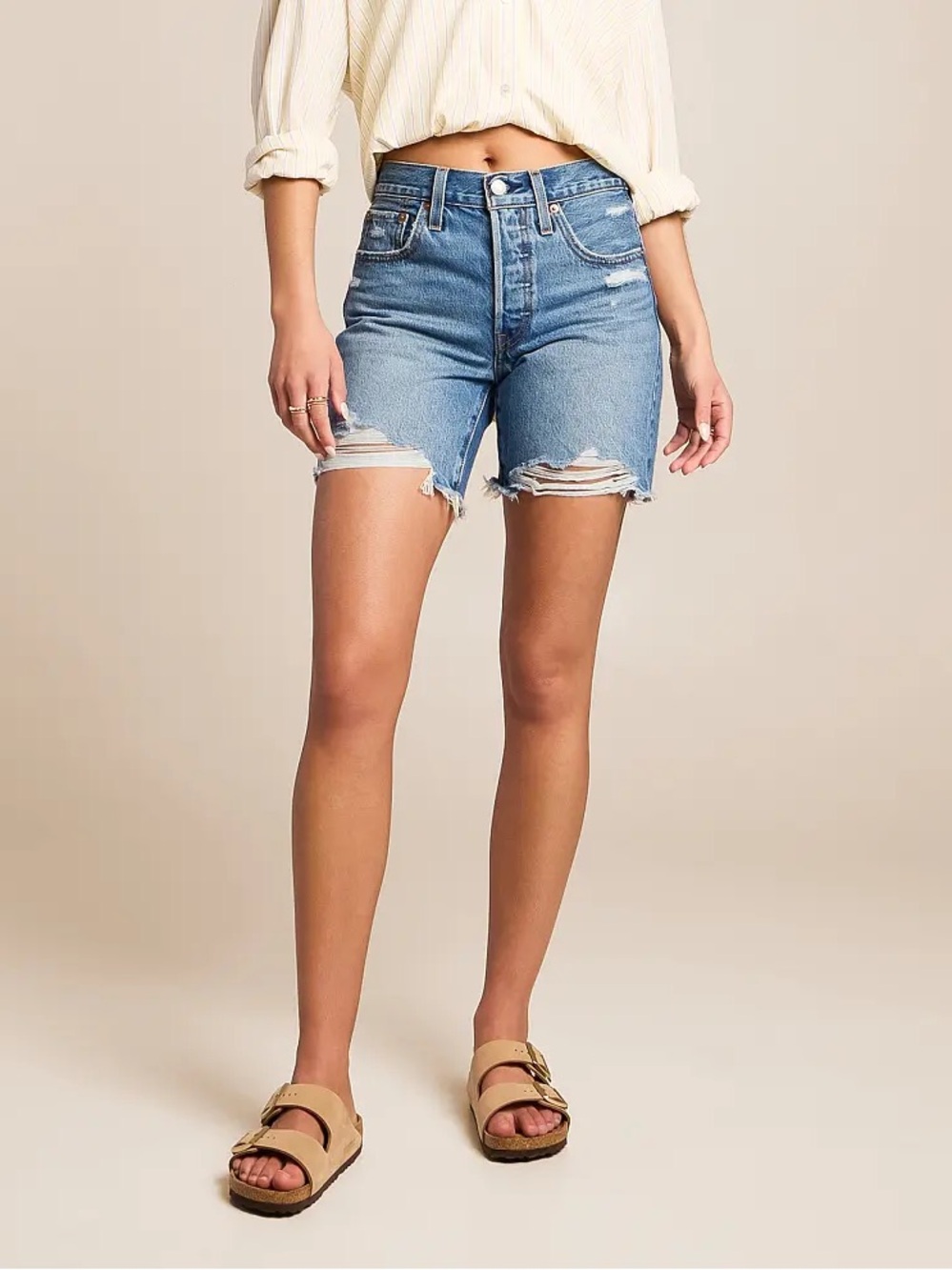 NWT Levi’s 501 Mid-Thigh Shorts